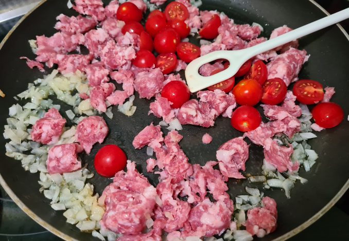 Pasta con Salsiccia - anbraten